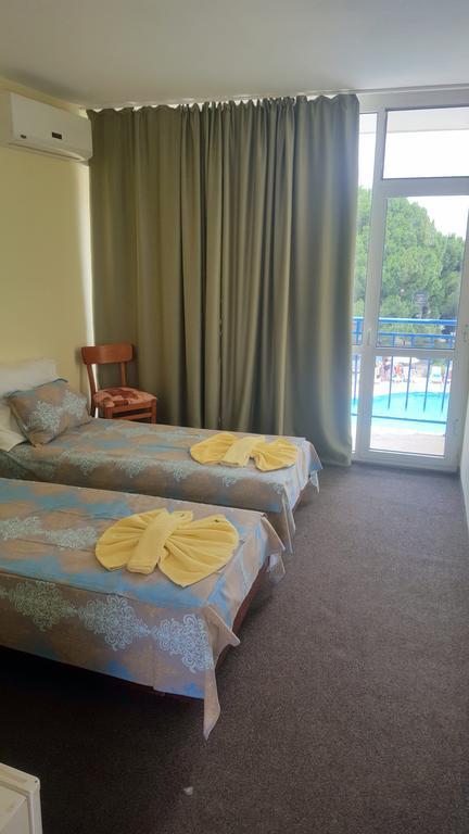 Balaton Hotel Sunny Beach Exterior photo